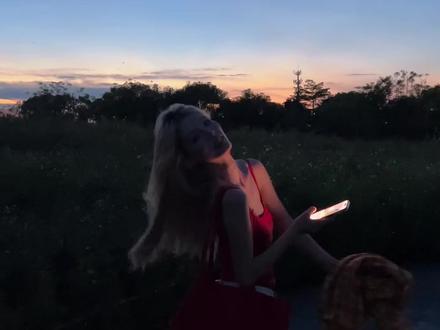 怎么这个六月吹来一阵清风