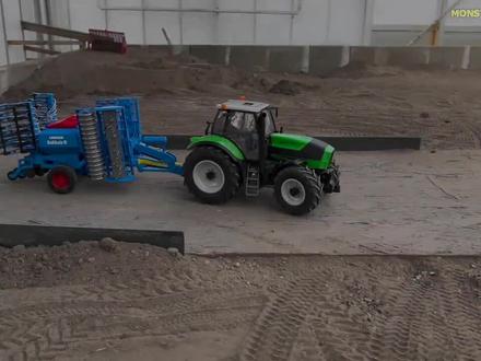 小男孩喜欢的无线遥控拖拉机玩具车,高仿真高档逼真工程车挖掘机