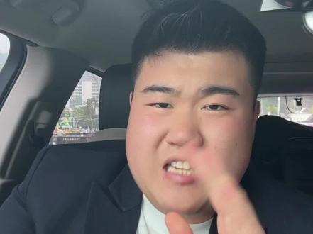 如果你们手里有100万,你们会怎么办?#一个敢说真话的房产人 #希望这条视频能帮助到你 #贵阳房产 #定期存款 #商铺参谋员