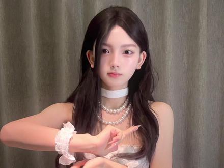 猜我练了多久? #过年第一支手势舞被弥渡山歌承包了 #抖音华彩传承晚会 #中国人有自己的民族摇 #抖音舞蹈热门计划 #手势舞