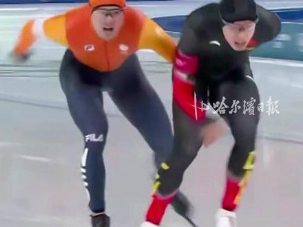 被取消成绩 遭荷兰选手拍打,廉子文赛后发文回应,“冰刀碰撞实属意外”,觉得没必要把脾气发泄到场上 #廉子文 #荷兰