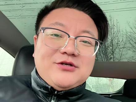 大学英语四六级千万别再以 425 分作为标准。未来无论想要升学还是想要就业有好的发展。都需要根据自己的目标来制定自己的四六级标准分数#四六级 #四六级成绩 #英语四六级 #上大学一定要知道的事 #家长必读