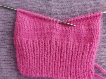 毛衣斜肩引返编织方法,领口引返编织教程。一个口诀,让你记准方法。德式引返,无痕引返,都是这样织#创作灵感 #编织教程 #毛衣编织教程 #毛衣斜肩教程 #德式引返针 @DOU+小助手