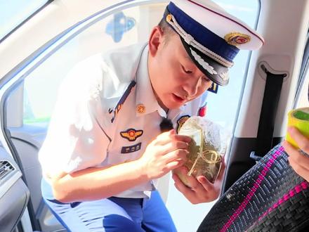 女生开车千万别带鲨鱼夹!严重时可致命!#消防员#用平凡造就非凡