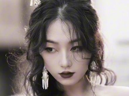 原来马面裙可以这么拽#马面裙 #普通人化妆 #153 #微胖女生