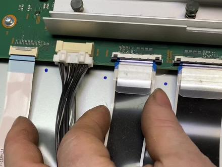 #关注我 指导索尼电视的拆卸方法 跟故障技术指导