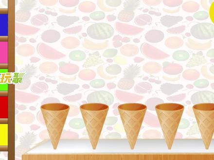 用新鲜水果制作美味的蛋卷冰激凌