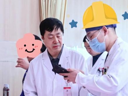 护工楼下栽花,被17楼的砖头砸中脑袋。 你一定想不到是谁救了她。#高空坠物 #安全帽 #急诊室故事