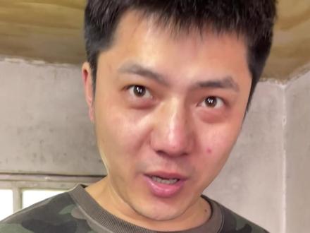 火锅配上雪花牛肉真是绝了~
@林中老弟 @林中老七 @林中三兄弟(每天下午5:20)
#原创 #农村生活 #一定要看到最后 #万物皆可胡椒粉