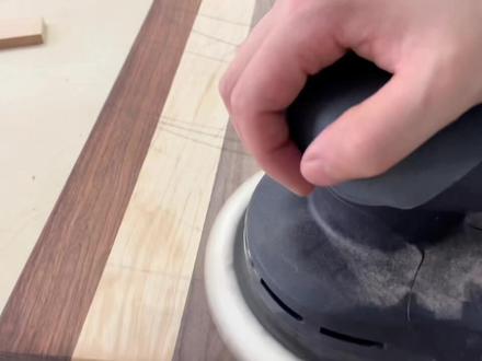 修复一块被剁得不像样子的砧板,木头的好处就在于可修复性极强👍#实木砧板 #木制品 #菜板 #修复菜板