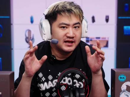 西伯利亚K03S,50mm大单元+职业战队调音,脚步声/枪声精准定位,15ms无感延迟,猛攻/吃鸡/CSGO稳上分!#西伯利亚K03S #西伯利亚 #电竞耳机 #头戴式耳机 #CSGO茄子带货二创