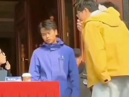 #荒野林北 他来啦他来啦,林北参加星娱计划,紫气东来走起#星娱计划 #海澜飞马水城 @荒野 林北 @荒野腚北猴