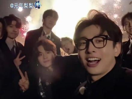 用我们不说文学打开院人的群像歌单#院人 #群像 #在中国我们不说 #南波万 #用我们不说文学打开这些歌词