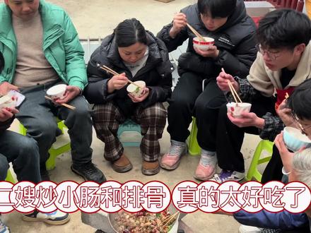 老公开车要来娘家来接孩子回家,丹丹妹就提前给两个侄子发压岁钱 #一家人在一起就是幸福 #贵州特产美食