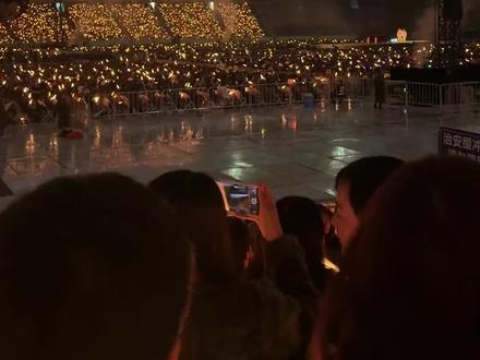 爸爸妈妈➕永远的紫荆花#李荣浩