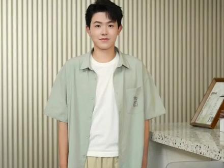 如果一个男生想要做语音厅 那他必须要学会写作业#直播运营 #直播间搭建 #男主播 #小白直播