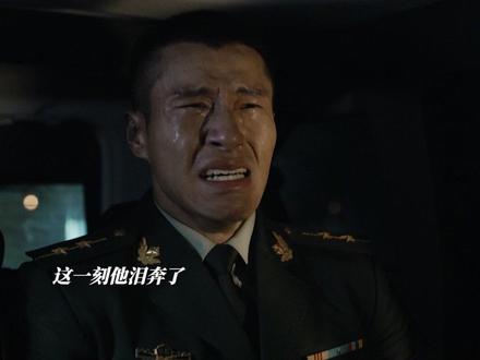 #特战荣耀 为了猎豹脸面自愿退赛,白龙永远是猎豹的“兵王”#特战荣耀墓前缅怀战友破防了 #特战荣耀白龙退赛