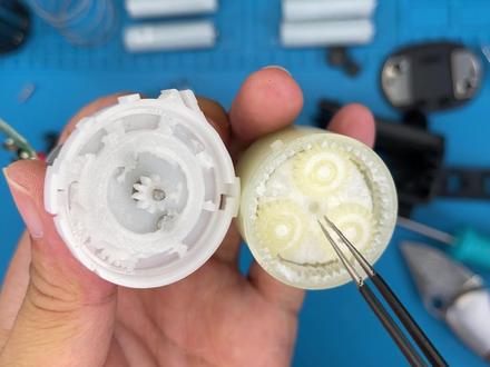 拆解小米电动红酒开瓶器 内部竟然超级简单! #拆解 #开瓶器 #红酒 #电动 #小米