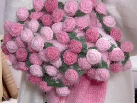 哎呀,梅小花怎么这么心灵手巧呀🤨🤨🤨🤨#钩织 #爱生活爱编织 #花束毯子 #如意鸟轻岚