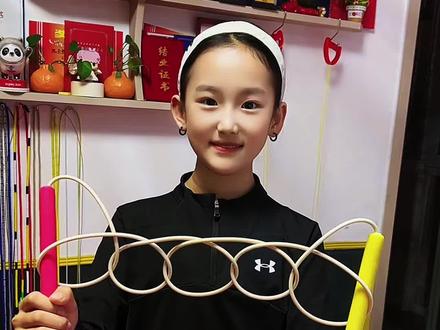 连环小圈圈教程视频来喽,家人们快快学起来吧#子怡的日常分享#来把展示 #魔术一样的花样跳绳