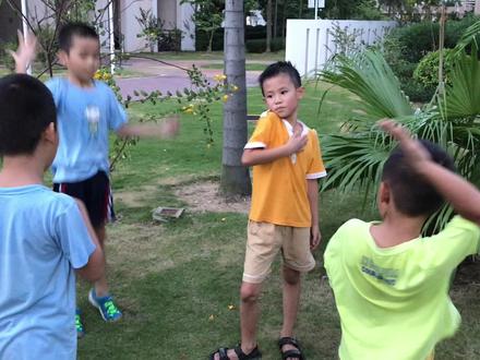 老鼠偷油游戏~你小时候玩过这个游戏嘛?你愿意做老鼠还是猫呢?