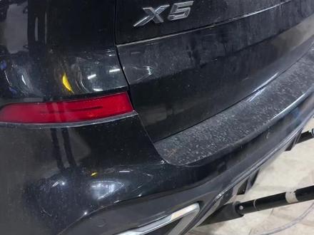宝马X5车主有多任性,刚买新车不到三个月。由于原车噪音太大,刹车性能一般,果断更换我们赛轮液体黄金轮胎。效果贼好,我们承诺不好不静音包退换。#轮胎批发 #专业的事交给专业的人