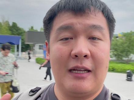 价格炸裂这台旗舰六座SUV可以下单了! 26.98万起售增程、纯电双版本!#小鹏GX #小鹏GX价格炸裂 #新车上市#六座SUV