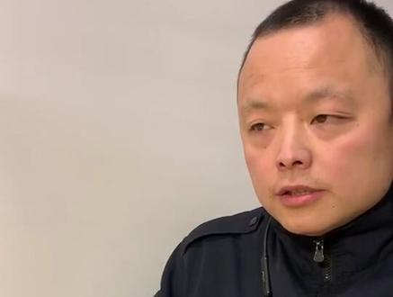 起亚智能钥匙电池拆装方法