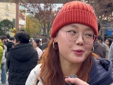 蹲 3 小时抢 6 元鸡排值吗?直击鸡排哥杭州现场,解锁排队众生相与怀旧滋味。(记者:冯霄喆 摄像:樊子鸣)#ZMG风云传播中心