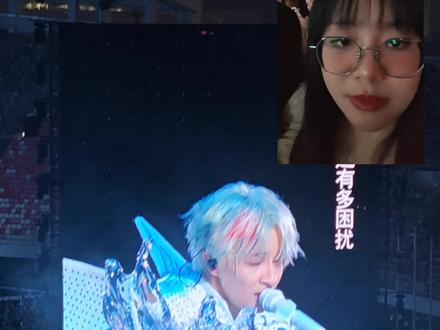 薛之谦万兽之王演唱会3.21广州场串烧~原谅视频里的我的大白嗓(本人唱歌不这样但不知为何这次录进去如此大白嗓 定是太投入太撕心裂肺了嗯对)内含“薛之谦我爱你”“我也爱你”(在哑巴和你还要我怎样之间)本人旁边的美丽女子:@我走得很慢像你在对面一样 #薛之谦 #演唱会 #薛之谦演唱会