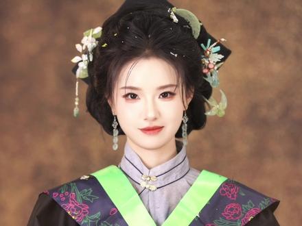 我们中国人有自己的学士照! #汉服学士照#国风