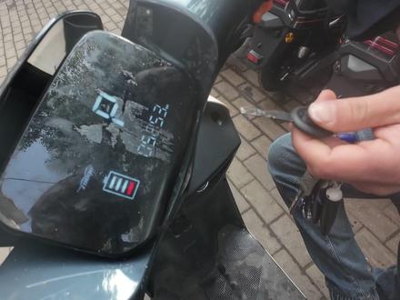 钥匙关不掉电源一招轻松解决 #电动车 #第一视角 #仪表盘