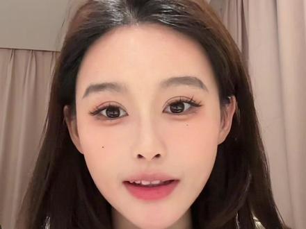 当一个人美的很客观的时候 类型就不太重要了 原来是这个意思#日常唠嗑 #分享 #田曦薇#甜妹