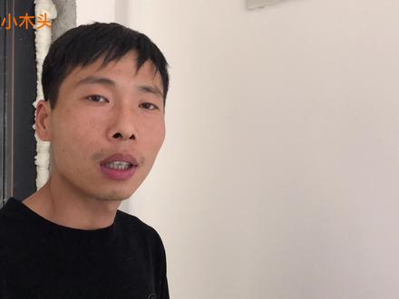 老电工建议家里闸全部更换掉或者更换一个,业主担心挣他钱不同意