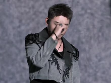 线下首唱!宝石老舅太原草莓音乐节「枪火」直拍!
#宝石老舅 #枪火
