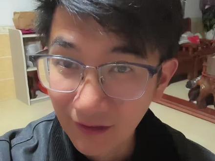 2:05:58,中国最强00后丰配友,
力压大迫杰,亚洲第一!
这一趟东京马拉松,
丰配友不仅拿下了中国纪录,
据知情人透露:他还拿下了——320万奖金!
#丰配友 #马拉松 #马拉松比赛 #东京马拉松 #男子马拉松