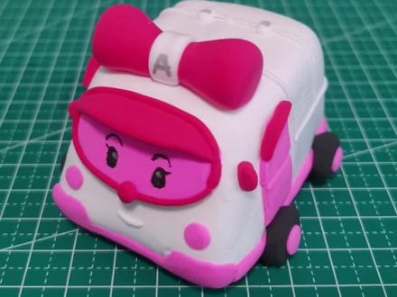 昨晚睡前芃芃说他很想要一部救护车,今天他放学回家看到我捏的救护车开心得又蹦又跳🥰#救护车玩具 #粘土汽车