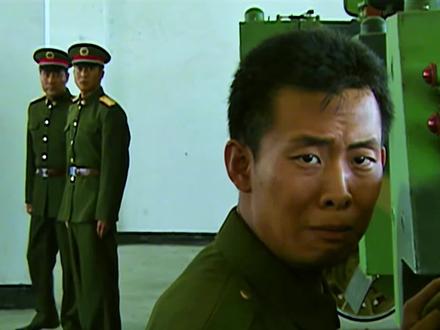 史今走时三多在大喊大叫纠察为什么不管?#史今 #许三多 #士兵突击 #抖音二创激励计划