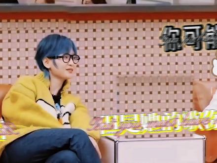 第44期| 这个女人,出身音乐世家凭超女爆红出道即巅峰,却两次毅然解约陷入事业低谷,历经沉淀后突破曲风束缚、跨界多元发展,坚守自我审美与音乐初心活成了独立纯粹的音乐艺术家。#周笔畅 #人物志解说 #华语乐坛 #最美的期待 #大家一起喜羊羊