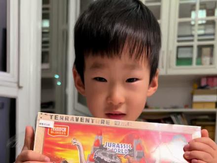 这款做的还原度特别高,关节可动,可玩性非常高!#布鲁可 #布鲁可侏罗纪世界 #侏罗纪恐龙玩具 #拆盲盒 #拆盲盒vlog