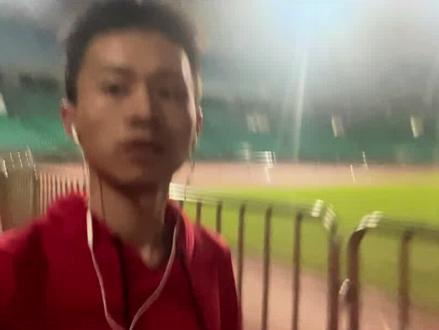 夜探福州巨无霸“鸟巢”,6万人的压迫切感 #鸟巢 #奥体中心 #福州 #运动