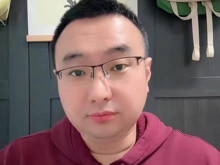 孙颖莎休赛期研究某某某?某主播别造谣,孙颖莎顶峰相见,只专注自我突破!#孙颖莎 #孙颖莎加油 #魏哥半谈