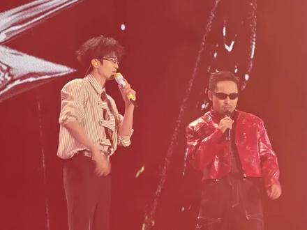 赵小童今天妆造这么好看,唱这首,反差也太大了
全程笑完了吧,边笑边喊哈哈哈哈哈哈哈哈哈哈哈
已经被洗脑了!哦~你真棒👍🏻👍🏻👍🏻👍🏻
#十个勤天 #十个勤天赵小童 #一起开麦吧 #福州