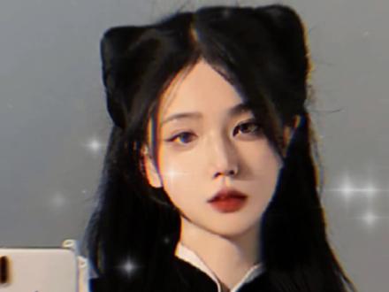 快叫上你长头发的姐妹学起来,秒变甜酷小野猫,奶凶奶凶的。#编发 #发型 #朱竹清 #少女心