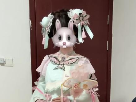 还有一条淳儿的视频☺️好喜欢中华风
#花与珍珠匣甄嬛传 #甄嬛传联名#中华风lolita#纸鸢衔饴