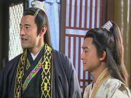 金兰玉兰建议萧翎以探亲为由离开百花山庄。#武侠 #影视解说