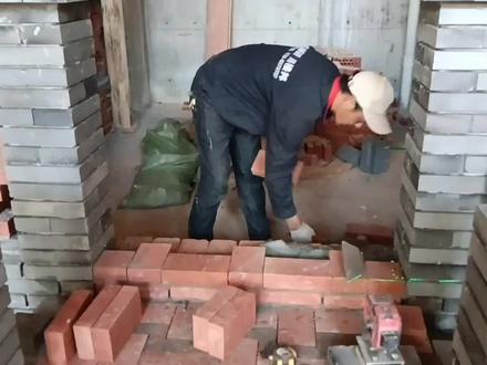 大国工匠,中式建筑之美,红砖砌筑凉亭台阶全过程