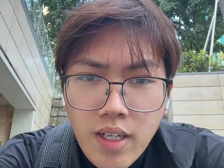 爆水管年底喜剧黑马,无厘头荒诞喜剧乐翻我了#爆水管#电影爆水管