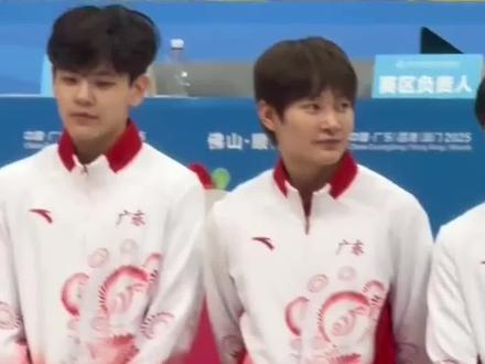 姐姐教妹妹打招呼belike:#杨舒予 #杨力维 #女篮#篮球 #搞笑 #稻香咖韵在屠园