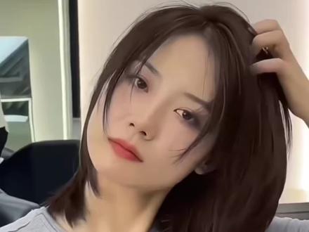 #大庆文浩 #根据脸型设计发型 #减龄发型 #高层次感发型 #锁骨发 2026最火🔥减龄层次锁骨发 公主切 一刀切 挂耳短发 大庆发型设计 修饰脸型 蓬松减龄 减龄刘海 修颜法式刘海 大庆烫发 大庆染发 大庆剪发 大庆做头发那里好 显脸小发型 免打理